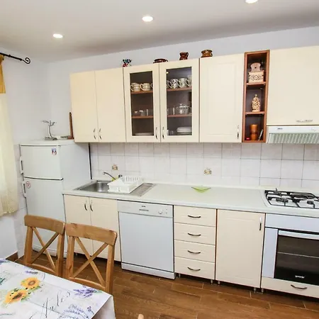 Apartment Klaudio