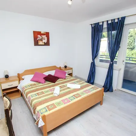Klaudio Apartment *